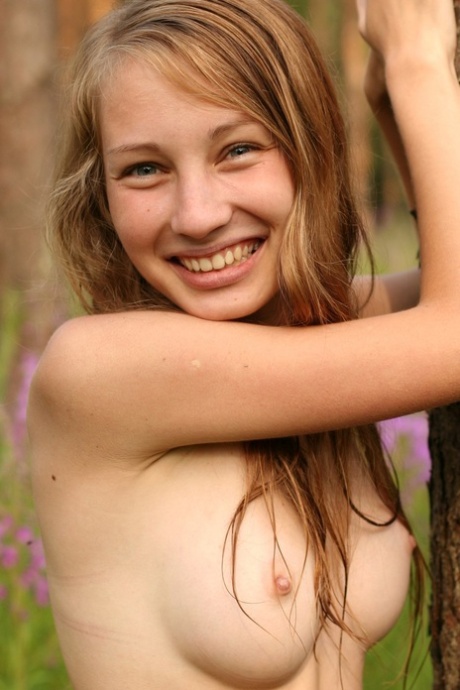 Mascha Tieken naked pic